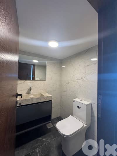 GMK232SS - Apartment For Sale In Ballouneh - شقة للبيع في بلونة