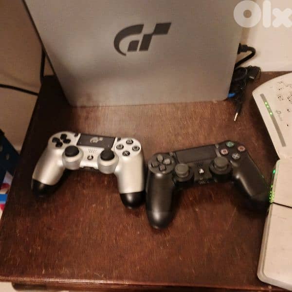 PS4 which all the accessories 1