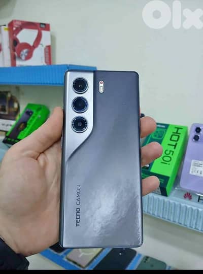 Tecno camon 40 pro 5G 256G/24 ram Warranty STC Lebanon open box