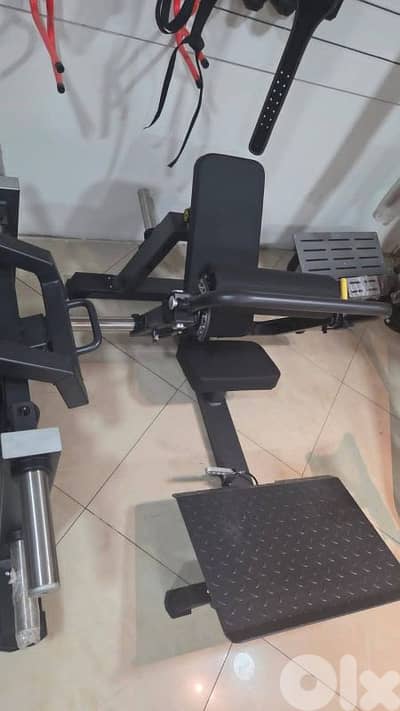 Calf Raise Machine (Seated) – Gym Grade – Used Like New