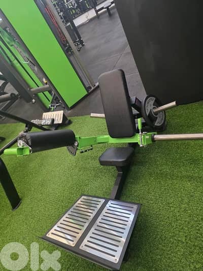 Heavy Duty Leg Extension (Plate Loaded) – Gym Grade – Used Like New