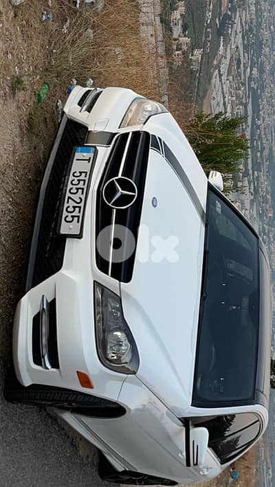 Mercedes-Benz C-Class 2013, panoramic, redline, like new.