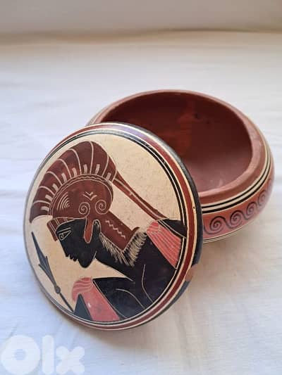 Vintage pottery trinket from Greece