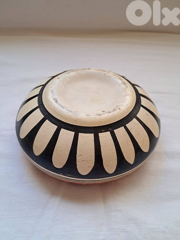 Vintage pottery trinket from Greece 4