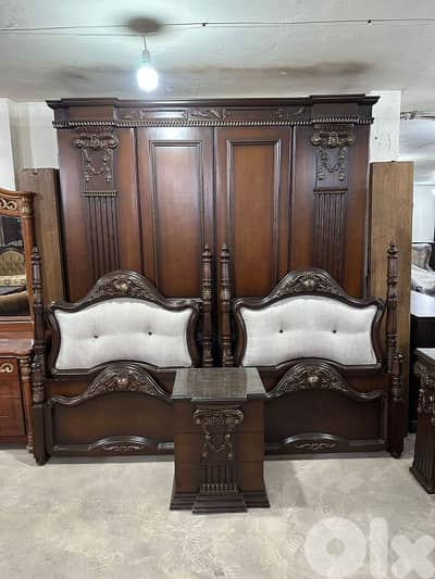 اوضة نوم مصرية خشب زان تختين كتير مرتبة ونظيفة