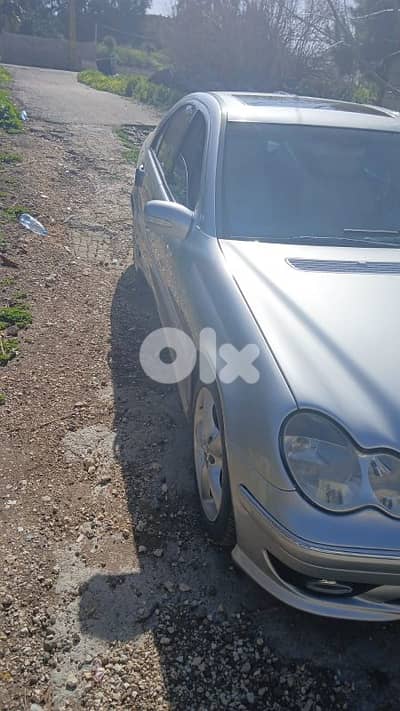 مرسيدس بنز آخر 2005