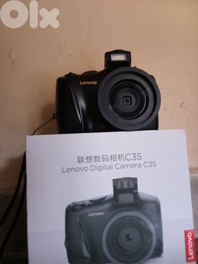 كاميرا رقمية صغيرة شبه مستعملة