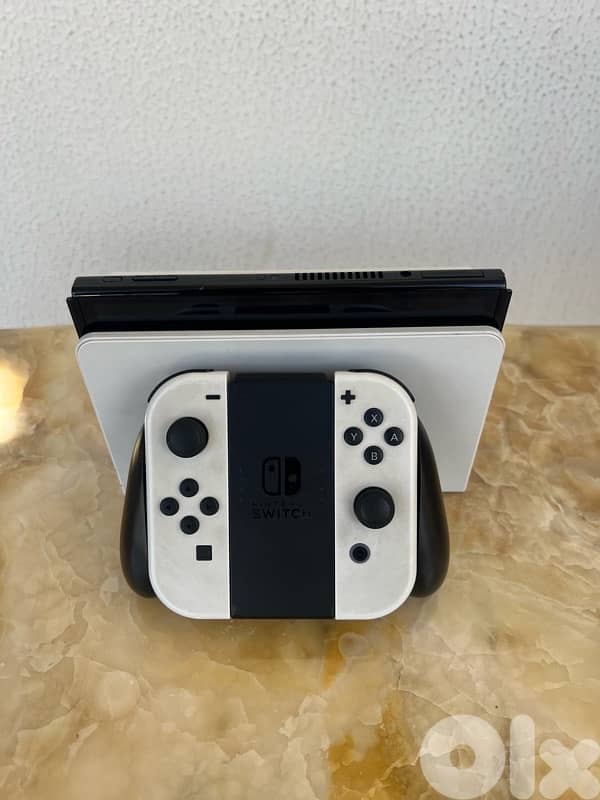 Nintendo Switch OLED with Dock and Accessories- Excellent Condition 3