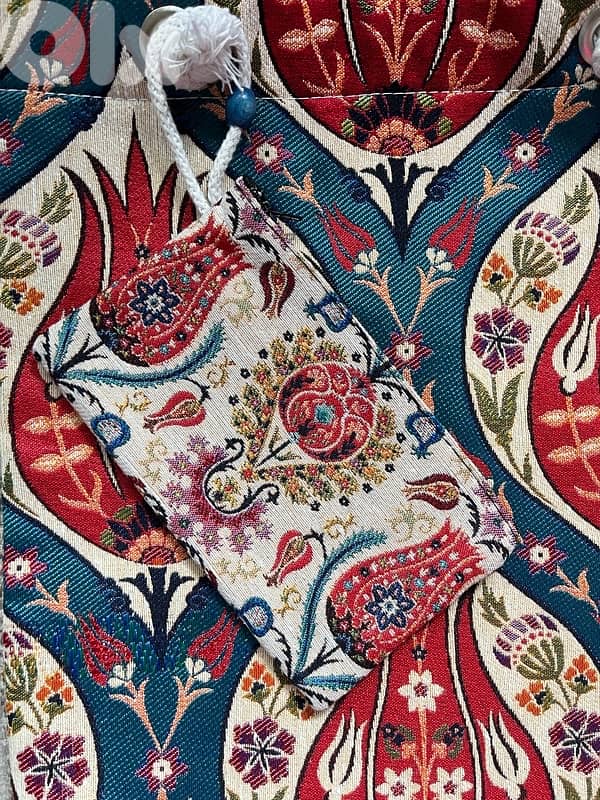 TOTE BAGS with matching pouches 2