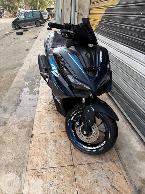 yamaha aerox 2025 4