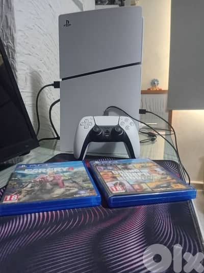 ps5 slim 2025 edition 1tb with 2 cds and box.