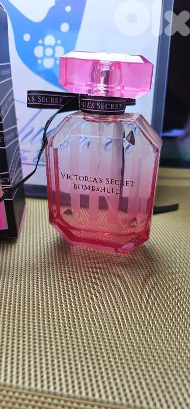 Victoria's Secret Bombshell Eau De Parfum 100ml 2