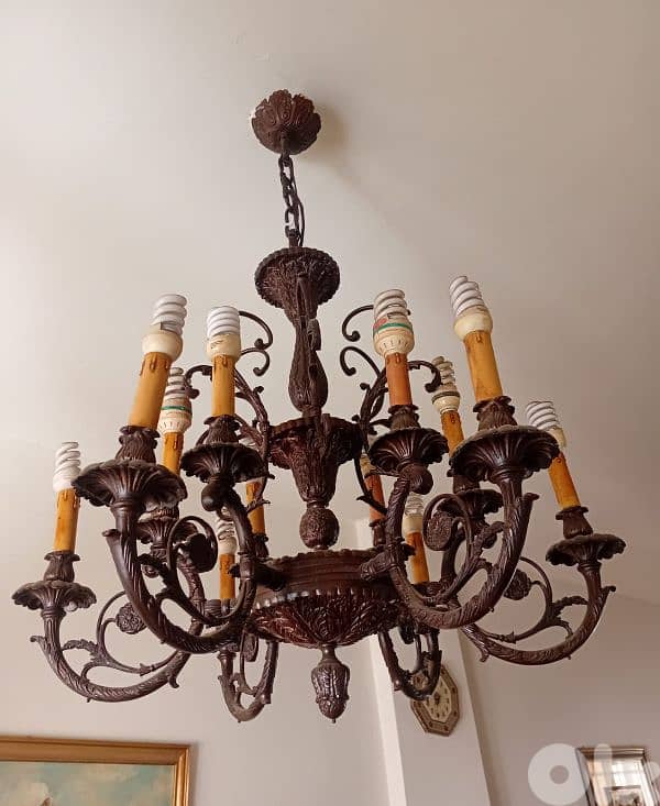 2 Chandeliers bronze 1