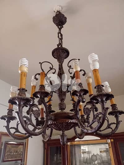 ثريات برونز عدد ٢