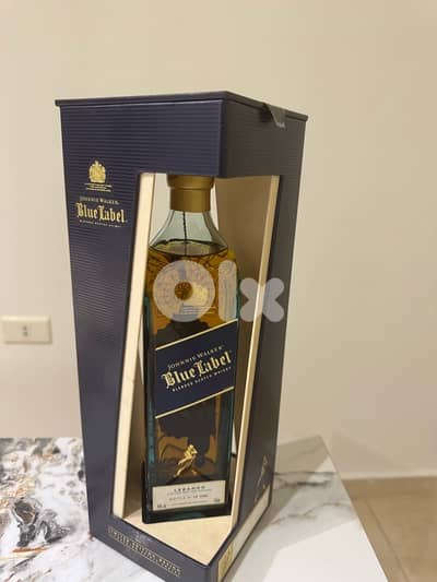 Collectible Sealed Whisky Bottle – Limited Edition