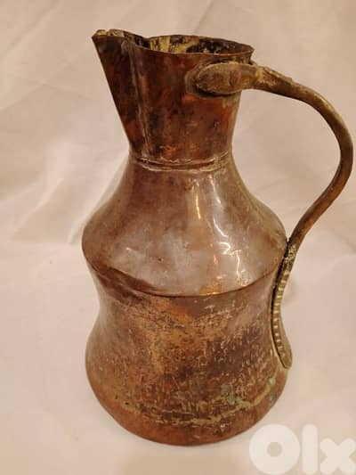إبريق قديم جدا نحاس أحمر
