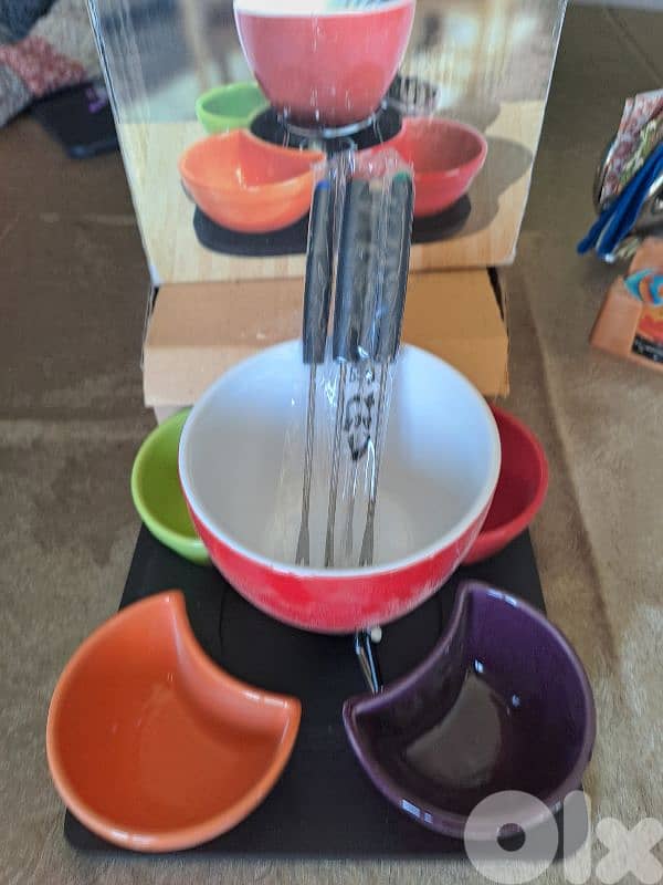 Fondue set 11 pieces never used 3