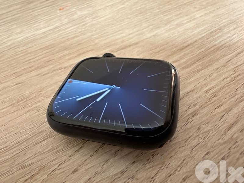 apple watch 8 - 45mm 1