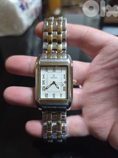 Rovina used Very good condition Quartz