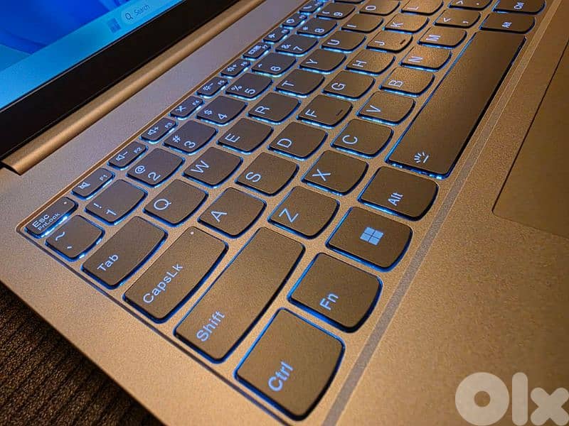 LENOVO THINKBOOK CORE I7 GENERATION 12 TOUCH SCREEN METAL ZERO SCRATCH 7