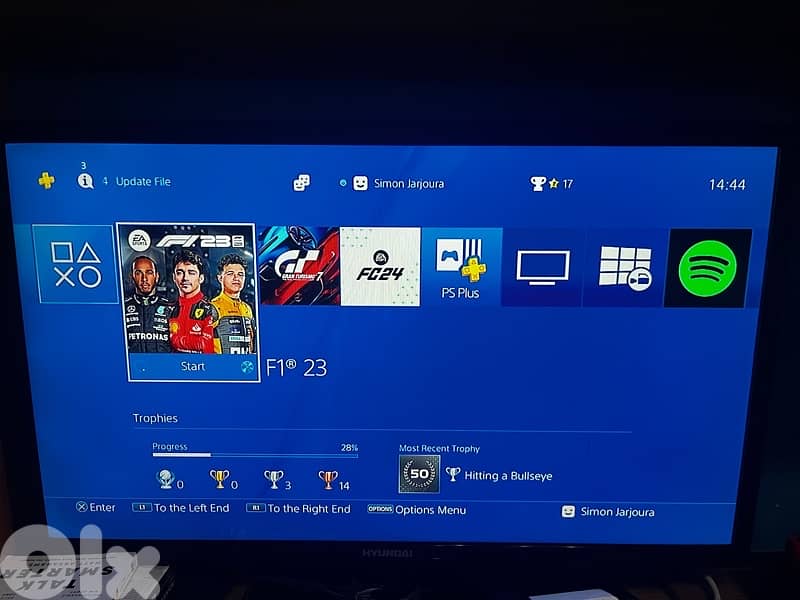 PS4 Slim - Used 3