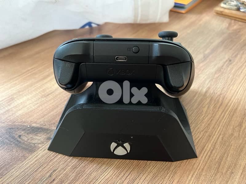 Like new - Xbox Series controller + Hall Effect sticks 4