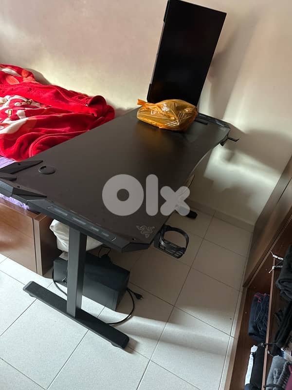 gaming desk adjustable 1
