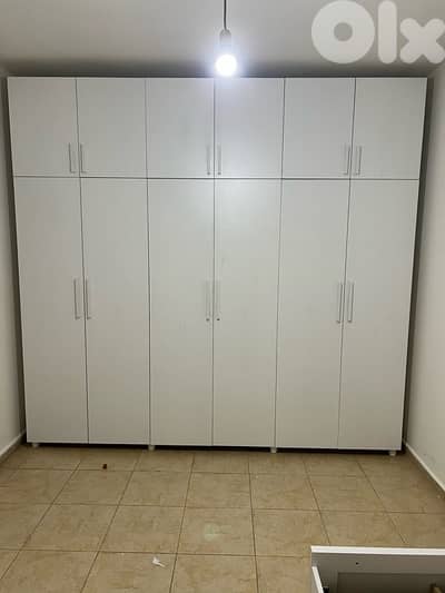 خزانة 6 درف حجم كبير جديدة من المعمل