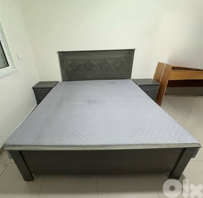 غرفة نوم كاملة مع غرفة أولاد