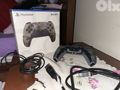 ps5 controller excellent condition army style