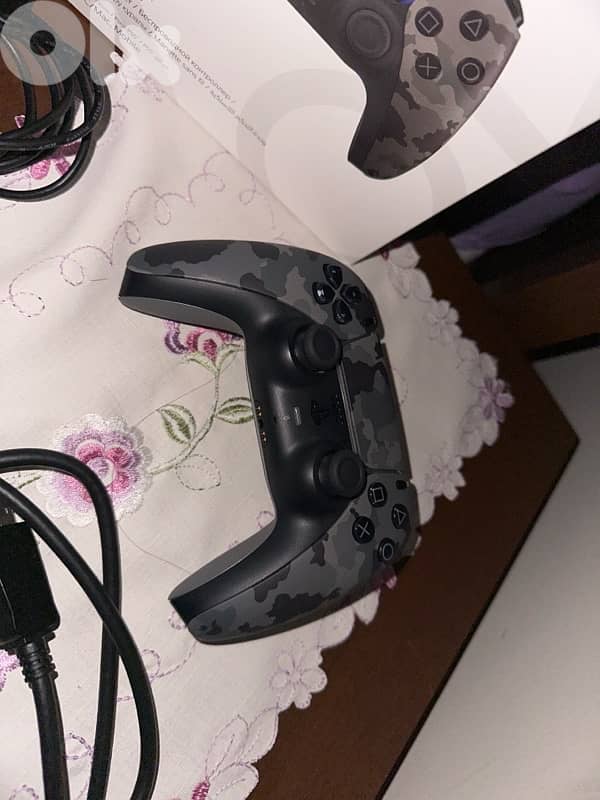 ps5 controller excellent condition army style 1