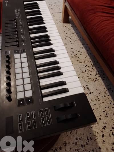launchkey49 midi keyboard controller plus novationcontrol xl