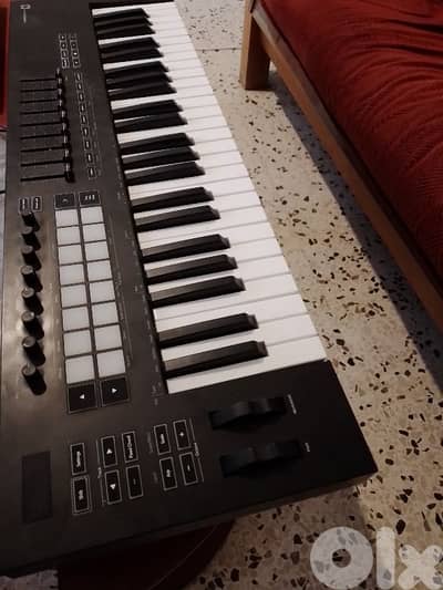 novation launchkey midi keyboard controller