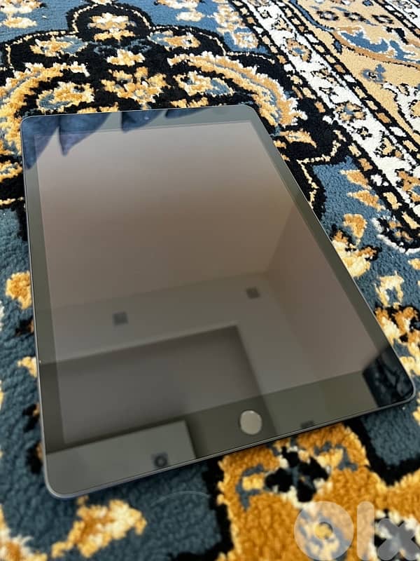 ipad (9th Generation 10.2 inches) 8