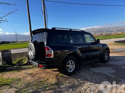 Mitsubishi Montero 2002