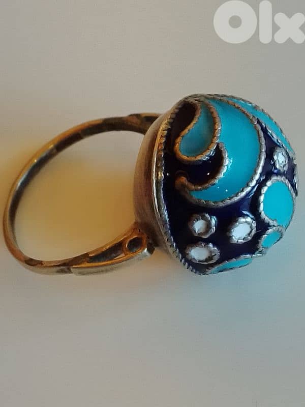 Vintage and Unique Art Deco Russian Silver Enameled Dome Ring 6