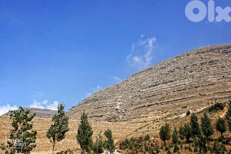 Land in Hrajel with view