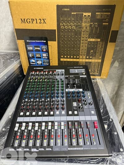 MIXER YAMAHA MGP12X