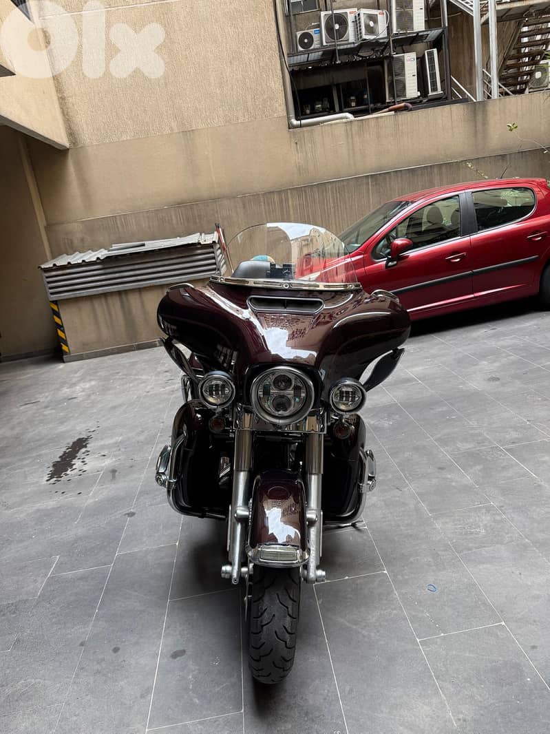 Harley Davidson Ultra Glide Classic 2014 1