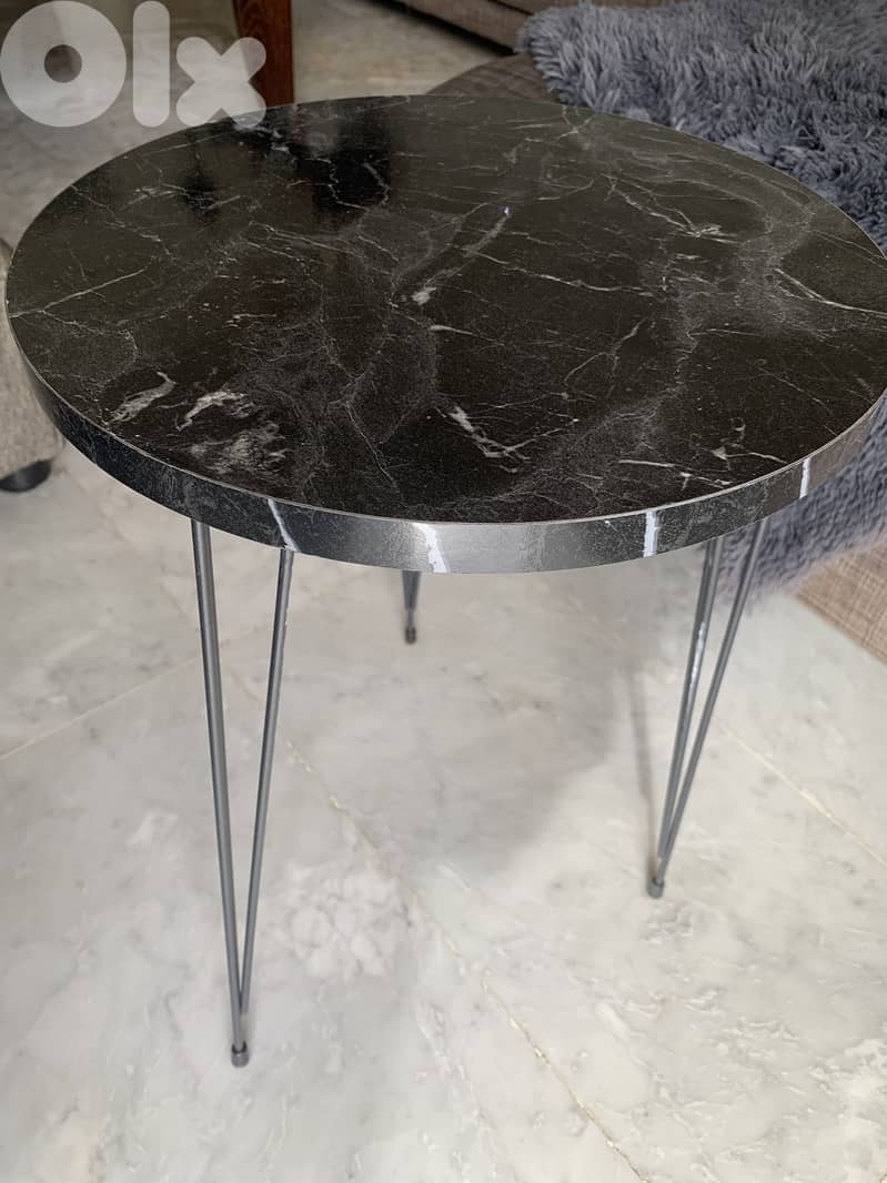 3 New round tables coffee tables side tables iron legs 1