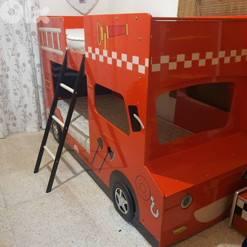 Kids Fire Truck Bunk Bed – Fun & Practical 1