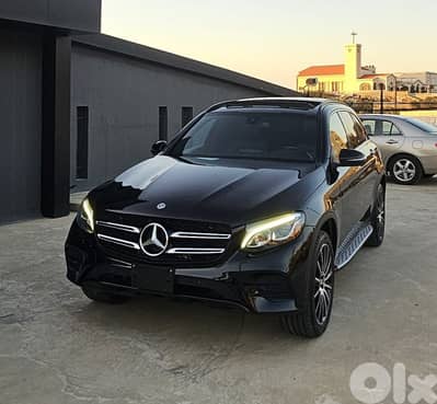 Mercedes-Benz GLC 300 4 Matic AMG 2018 Clean Carfax