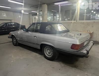 Mercedes-Benz SL 1981 R107