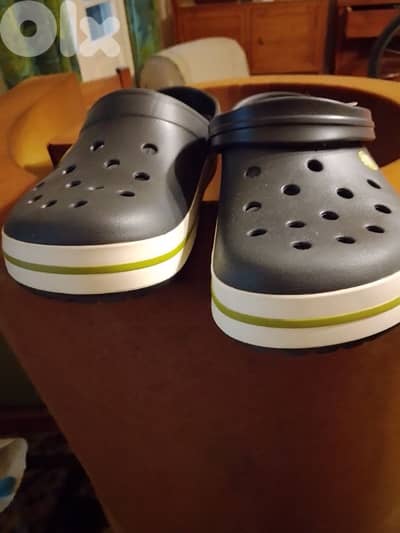 crocs slippers
