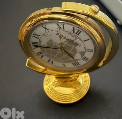 Pongsan watch gold plated