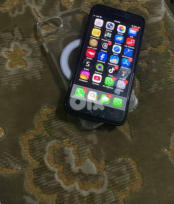 iPhone SE 2generation 1