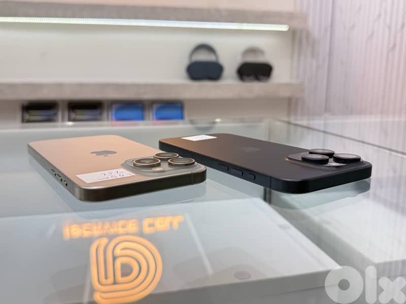 Available iPhone 15 Pro max 256 Gb In excellent condition 2