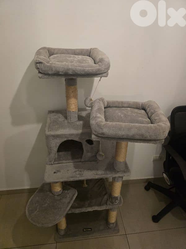 Cat Scratch House Tree 1