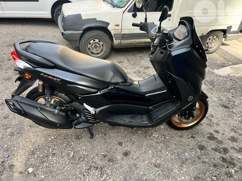 yamaha Nmax  black matte -800 KM only 2