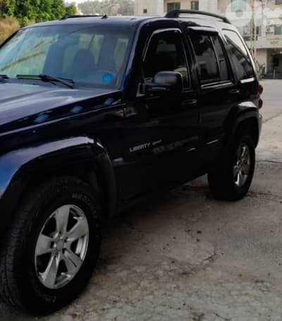 جيب ليبرتى 2003